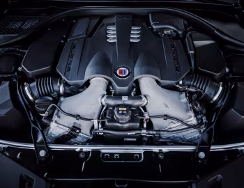 Bajo el capó 2022 Alpina B8 Gran Coupé [North America] (G16) '2021–22