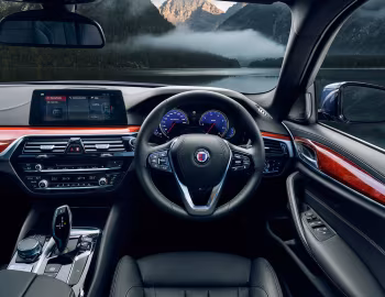 Торпедо Alpina D5 S Allrad Limousine [RHD] (G30) '2017–06.2020