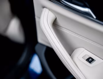 Interior Alpina D5 S Limousine [UK-spec] (G30) '2020–23
