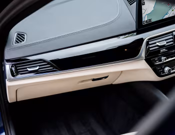 Interior Alpina D5 S Limousine [UK-spec] (G30) '2020–23