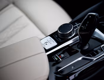 Interior Alpina D5 S Limousine [UK-spec] (G30) '2020–23