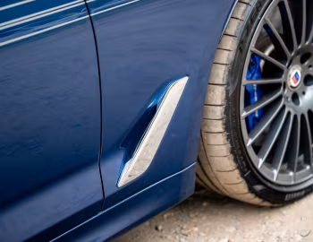 Alpina D5 S Limousine [UK-spec] (G30) '2020–23