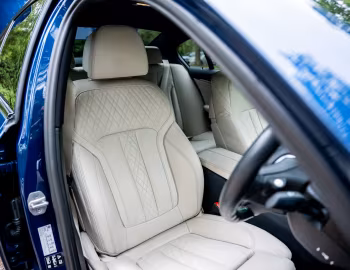 Interior Alpina D5 S Limousine [UK-spec] (G30) '2020–23