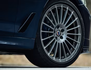 Alpina D5 S Limousine [Japan] (G30) '2020–12.2023