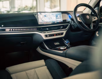 Интерьер Alpina XB7 Manufaktur Aluminium Satin Line [Japan] (G07) '2024–н.в.