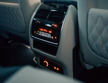Интерьер Alpina XB7 Manufaktur Aluminium Satin Line [Japan] (G07) '2024–н.в.