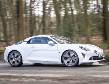 Alpine A110 [UK-spec] '2022–pr.
