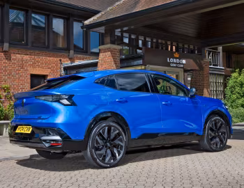 Renault Rafale E-Tech full hybrid esprit Alpine [UK-spec] '2024–pr.