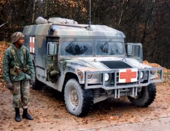HMMWV M996 MiniAmbulance '1984–94