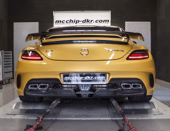 McChip-DKR Mercedes-Benz SLS 63 AMG Black Series (C197) '2014