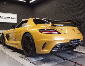 McChip-DKR Mercedes-Benz SLS 63 AMG Black Series (C197) '2014