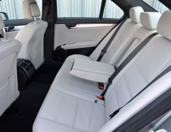 Інтер'єр Mercedes-Benz C 220 CDI AMG Sports Package [UK-spec] (W204) '2011–14
