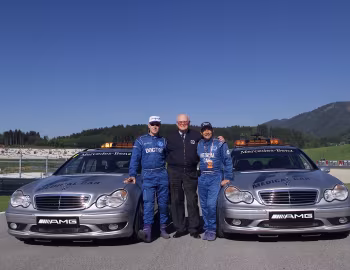 Mercedes-Benz C 32 AMG Estate F1 Medical Car [Worldwide] (S203) '2001–03