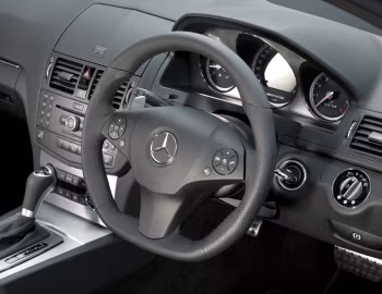Interior Mercedes-Benz C 63 AMG [UK-spec] (W204) '04.2008–02.2011