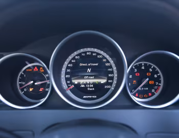 Tableau de bord Mercedes-Benz C 63 AMG [UK-spec] (W204) '2011–14