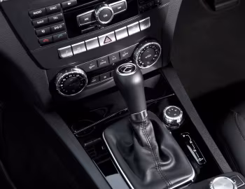 Intérieur Mercedes-Benz C 63 AMG Coupe [UK-spec] (C204) '2011–15