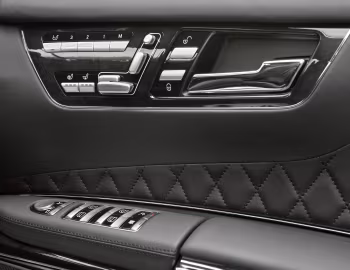 Інтер'єр Mercedes-Benz CL 65 AMG [UK-spec] (C216) '2007–10