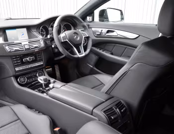 Interior Mercedes-Benz CLS 63 AMG Shooting Brake [UK-spec] (X218) '2012–14