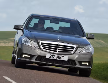 Mercedes-Benz E 220 CDI AMG Sports Package [UK-spec] (W212) '2009–12