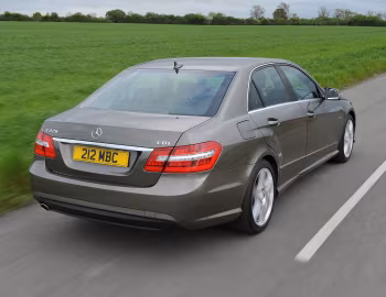 Mercedes-Benz E 220 CDI AMG Sports Package [UK-spec] (W212) '2009–12