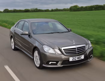 Mercedes-Benz E 220 CDI AMG Sports Package [UK-spec] (W212) '2009–12