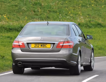 Mercedes-Benz E 220 CDI AMG Sports Package [UK-spec] (W212) '2009–12