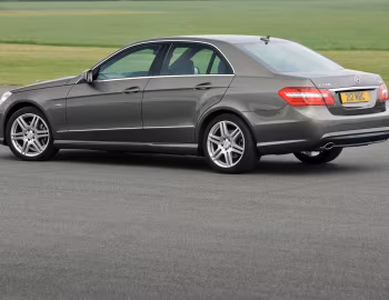 Mercedes-Benz E 220 CDI AMG Sports Package [UK-spec] (W212) '2009–12