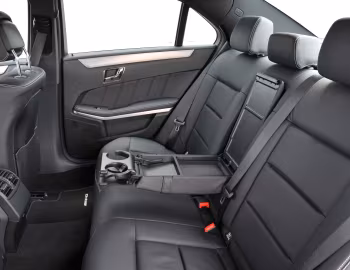 Інтер'єр Mercedes-Benz E 220 CDI AMG Sports Package [UK-spec] (W212) '2009–12