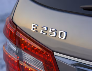 Mercedes-Benz E 250 CDI AMG Sports Package Estate [UK-spec] (S212) '2009–12