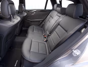 Interior Mercedes-Benz E 250 CDI AMG Sports Package Estate [UK-spec] (S212) '2009–12