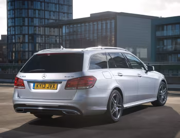 Mercedes-Benz E 350 BlueTec AMG Sports Package Estate [UK-spec] (S212) '2013–16