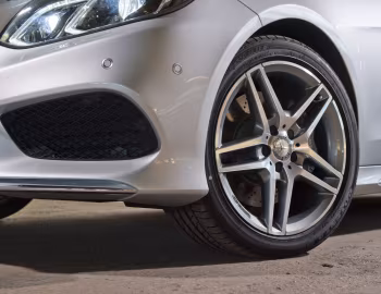 Mercedes-Benz E 350 BlueTec AMG Sports Package Estate [UK-spec] (S212) '2013–16