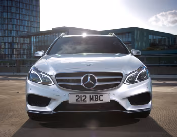 Mercedes-Benz E 350 BlueTec AMG Sports Package Estate [UK-spec] (S212) '2013–16