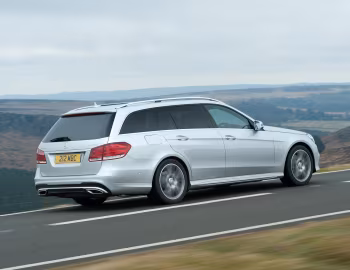 Mercedes-Benz E 350 BlueTec AMG Sports Package Estate [UK-spec] (S212) '2013–16