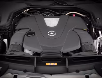 Sob o capô Mercedes-Benz E 400 4MATIC AMG Line Estate [Worldwide] (S213) '2016–20
