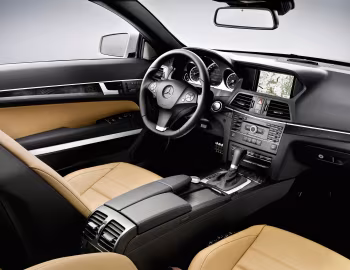 Інтер'єр Mercedes-Benz E 500 Cabrio AMG Sports Package (A207) '2010–12