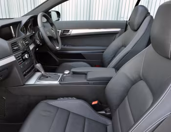 Інтер'єр Mercedes-Benz E 500 Coupe AMG Sports Package [UK-spec] (C207) '2009–12