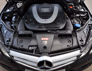 Bajo el capó Mercedes-Benz E 500 Coupe AMG Sports Package [UK-spec] (C207) '2009–12