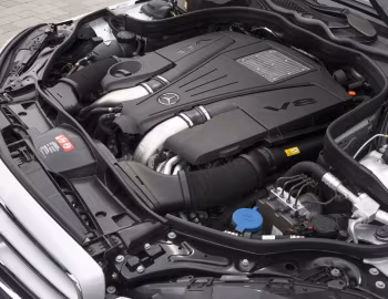 Sob o capô Mercedes-Benz E 500 AMG Sports Package [Worldwide] (W212) '2013–16