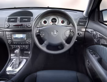 Panel frontal Mercedes-Benz E 55 AMG [UK-spec] (W211) '2002–06