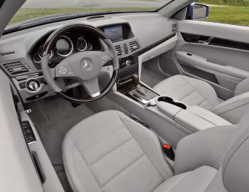 Interior 2011–12 Mercedes-Benz E 550 Cabrio AMG Sports Package [US-spec] (A207) '2010–12
