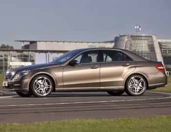Mercedes-Benz E 63 AMG [UK-spec] (W212) '2009–11