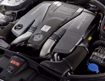 Sob o capô Mercedes-Benz E 63 AMG [Australia] (W212) '2012–13