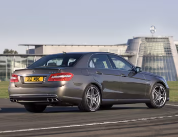Mercedes-Benz E 63 AMG [UK-spec] (W212) '2009–11