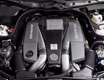 Sob o capô Mercedes-Benz E 63 AMG [Worldwide] (W212) '04.2011–12
