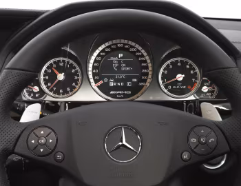 Painel Mercedes-Benz E 63 AMG [Australia] (W212) '2009–11