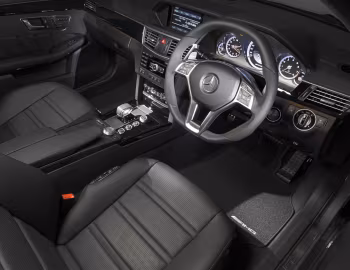 Interior Mercedes-Benz E 63 AMG [Australia] (W212) '2012–13