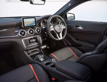 Interior Mercedes-Benz GLA 45 AMG 4MATIC Aerodynamics Package [UK-spec] (X156) '2014–17