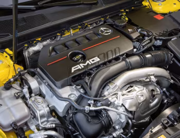 Bajo el capó Mercedes-AMG A 35 4MATIC [Worldwide] (W177) '2018–22