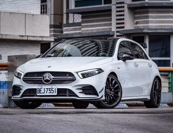 Mercedes-AMG A 35 4MATIC Aerodynamic Package [Taiwan] (W177) '2019–22